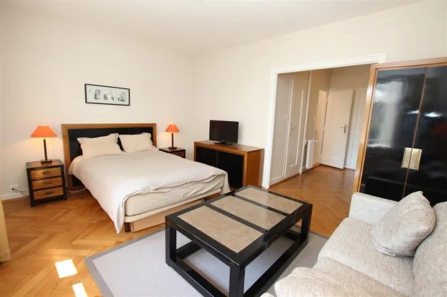 1.5 Zimmer möbl. Wohnobjekt, 1202 Genève
