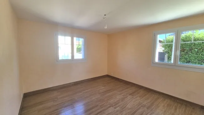 5 Zimmer Wohnung, 1276 Gingins