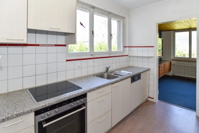 Renovationsobjekt mit Potential für Zweifamilien- oder Wohngewerbehaus – Foto 7 von 18