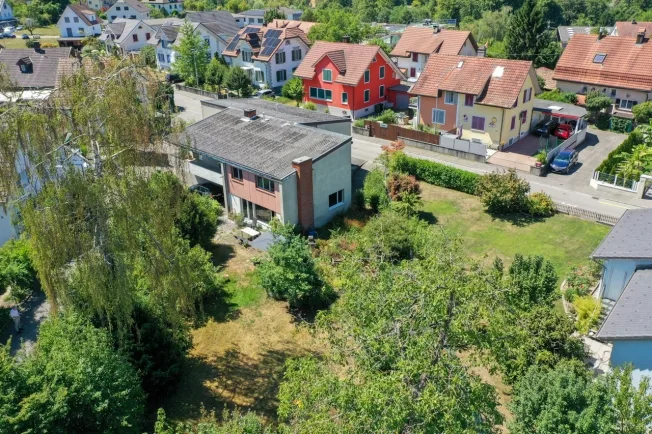 Renovationsobjekt mit Potential für Zweifamilien- oder Wohngewerbehaus – Foto 3 von 18
