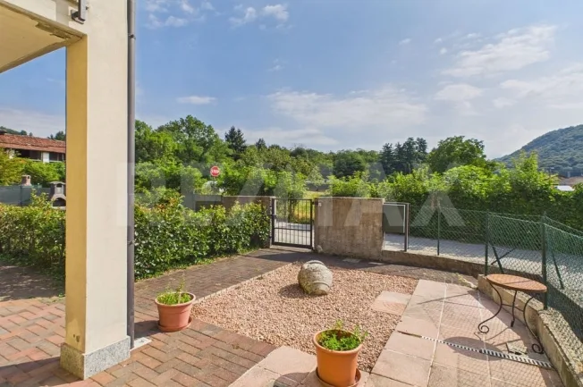4 Zimmer Wohnung in Ponte Tresa – photo 4 sur 13