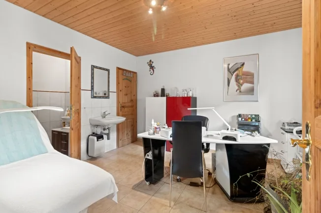 9 Zimmer Reihenfamilienhaus in Trasadingen – photo 10 sur 16