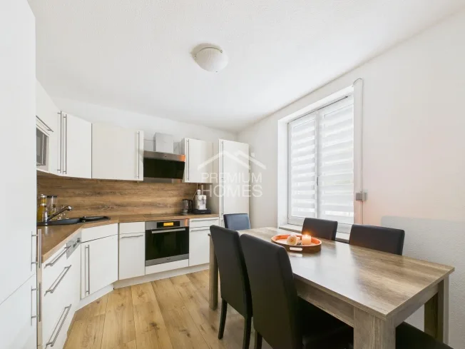 12 Zimmer Einfamilienhaus in Sulgen – photo 3 sur 9