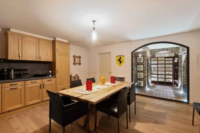 Duplex mit Villencharme und atemberaubendem Blick auf den See – Foto 26 von 26