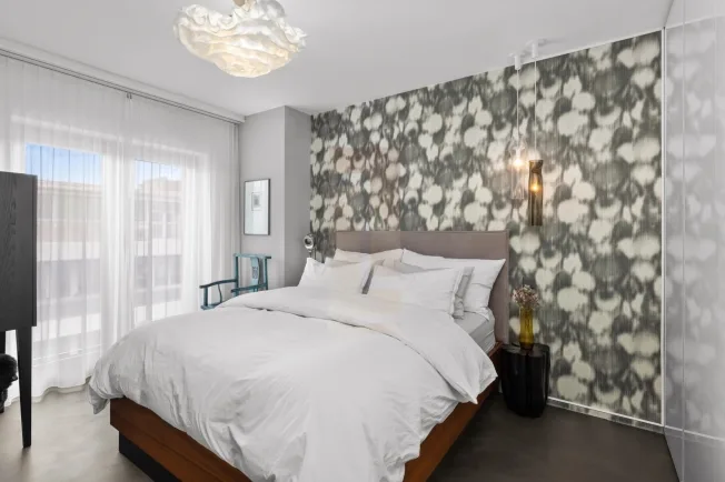 Luxurious furnished apartment just steps from the lake – photo 6 of 8