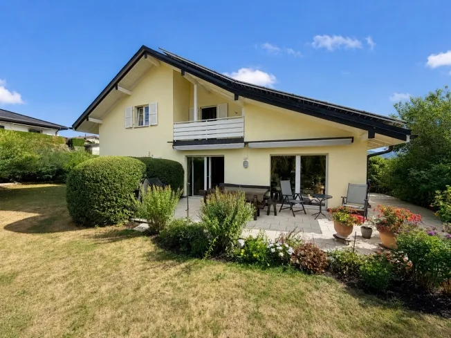 7.5 Zimmer Villa in Vaulruz – Foto 2 von 13