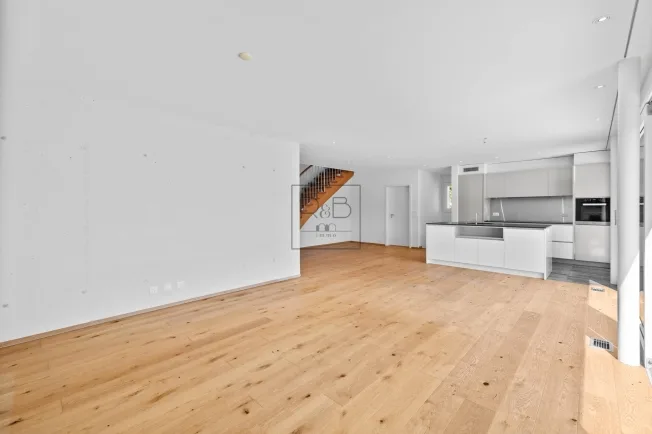 5.5 Zimmer Reihenfamilienhaus in Le Bry – foto 3 di 11