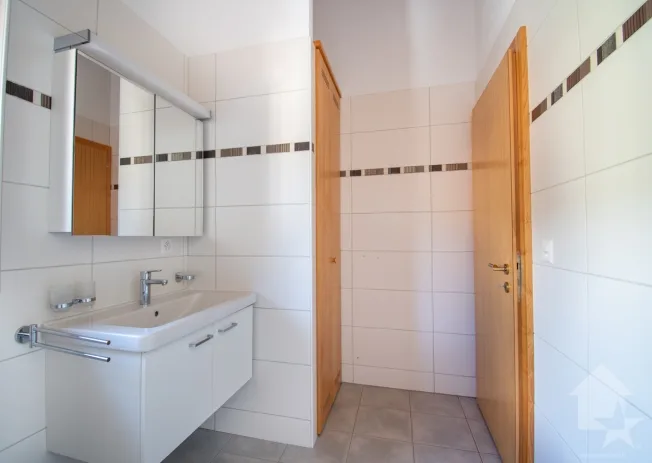 3.5 Zimmer Attikawohnung in Mollens VS – foto 13 di 17