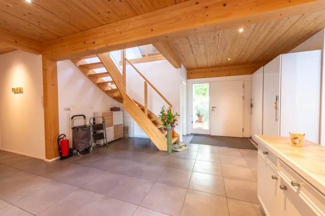 7 Zimmer Einfamilienhaus in Küttigkofen – Foto 11 von 13