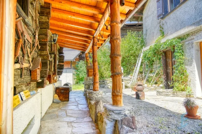 Esclusivo bel chalet indipendente di 264m² con annessi – foto 16 di 20
