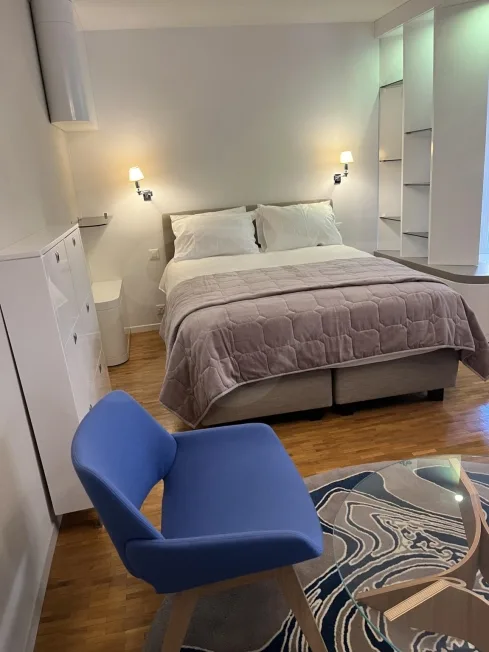2 Zimmer Wohnung in Genève – Foto 2 von 3