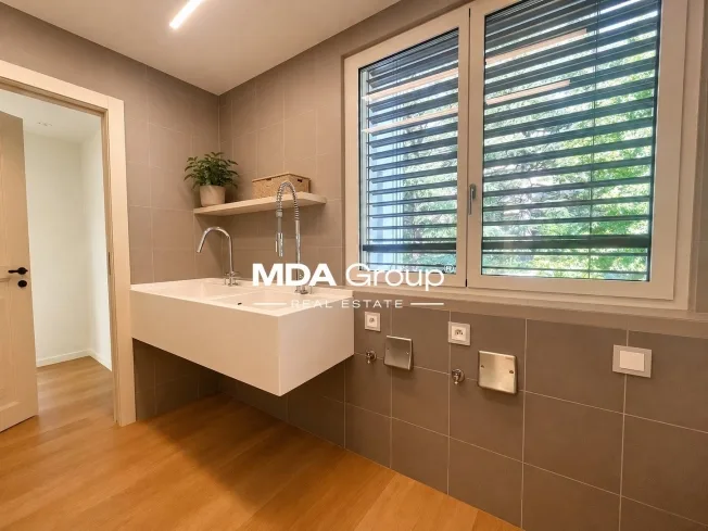 6 Zimmer Wohnung in Lugano – foto 18 di 20