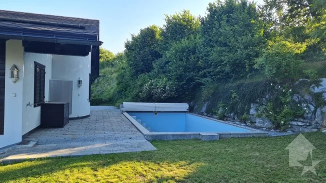 4.5 Zimmer Chalet in Randogne – foto 3 di 20
