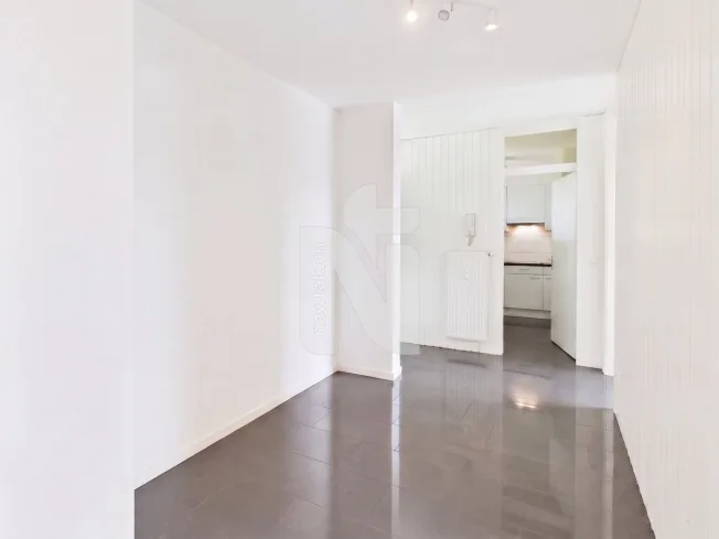 3.5-Zimmer-Wohnung in Rheinnähe mit 15 m² Balkon, Lift und Weitblick – Foto 7 von 12