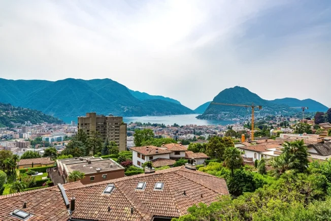 6 Zimmer Villa in Lugano – Foto 3 von 19