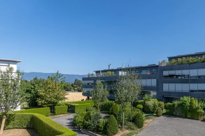 Family Apartment in the Heart of the Village – photo 6 of 6