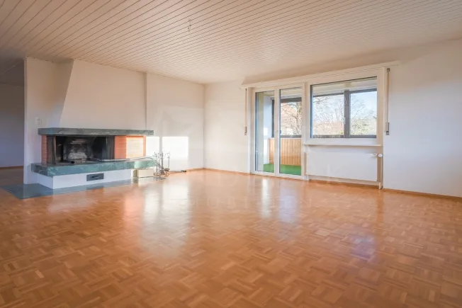 Maison individuelle de 6 pièces, calme et lumineuse à Ueberstorf