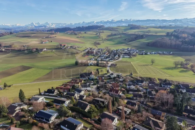 Maison individuelle de 6 pièces, calme et lumineuse à Ueberstorf
