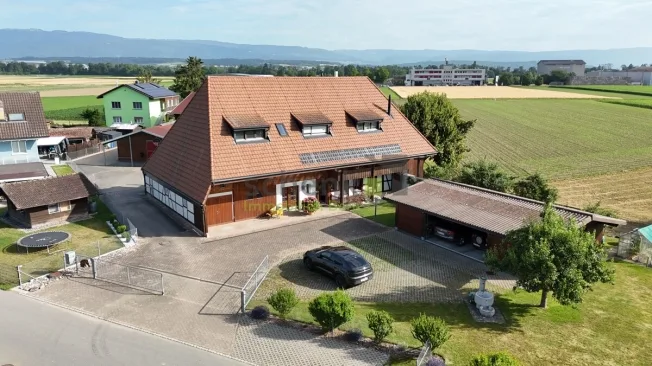 11.5 Zimmer Bauernhaus in Bargen BE – photo 1 of 17