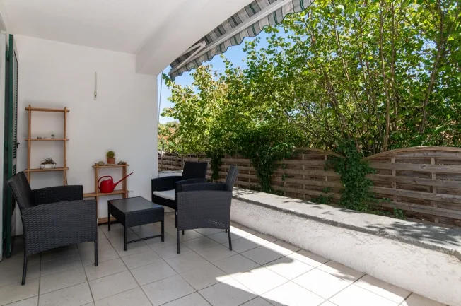 Habiter de manière indépendante au centre, ensoleillé, avantageux en termes d'impôts ! – photo 4 sur 12