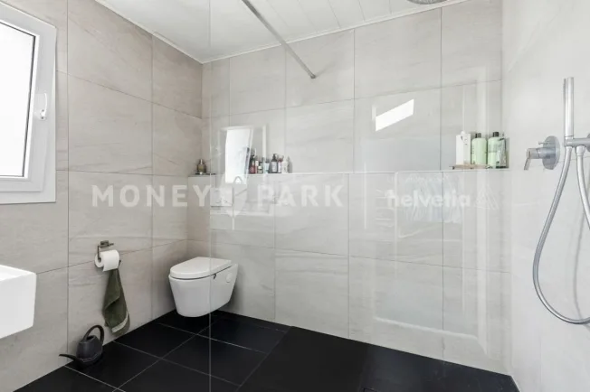 5.5 Zimmer Doppeleinfamilienhaus in Le Bouveret – photo 10 of 14