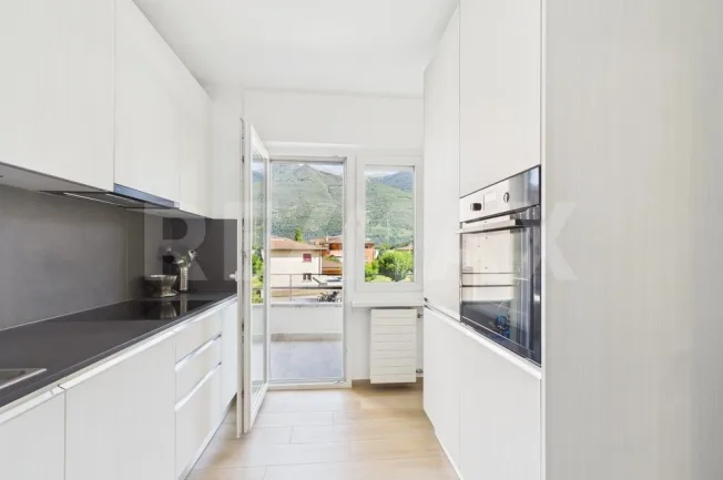 Appartamento di 3 12 locali - completamente ristrutturato – Foto 4 von 14