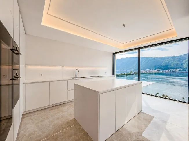 6 Zimmer Wohnung in Bissone – Foto 3 von 16