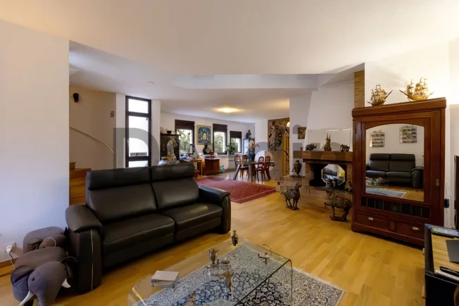 6 Zimmer Einfamilienhaus in Troinex – Foto 3 von 12