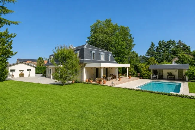 7 Zimmer Einfamilienhaus in Coppet – foto 2 di 16