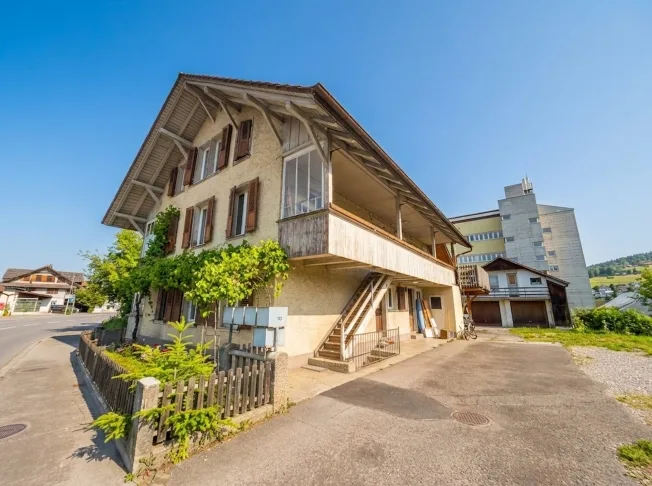 Mehrfamilienhaus in Steffisburg – Foto 2 von 2