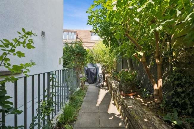 5.5 Zimmer Einfamilienhaus in Oberwil BL – Foto 6 von 13