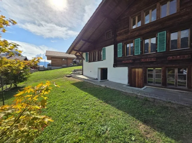 5.5 Zimmer Doppeleinfamilienhaus in Goldswil BE – Foto 4 von 11
