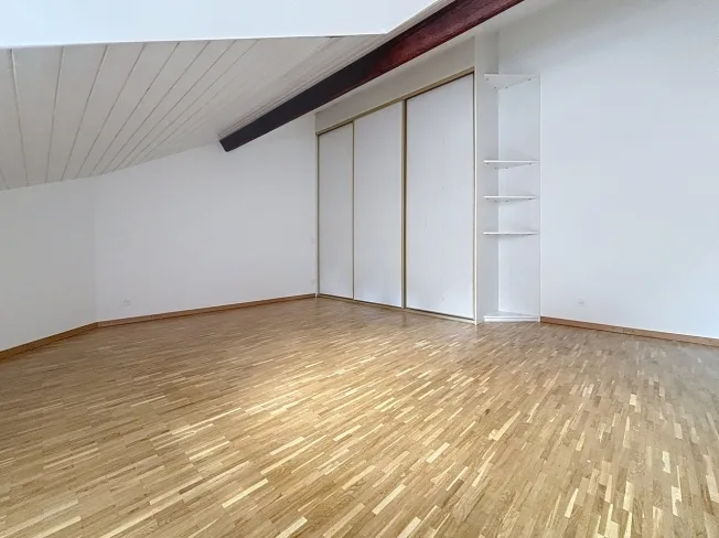 4 Zimmer Attikawohnung in Carouge GE – photo 7 sur 18