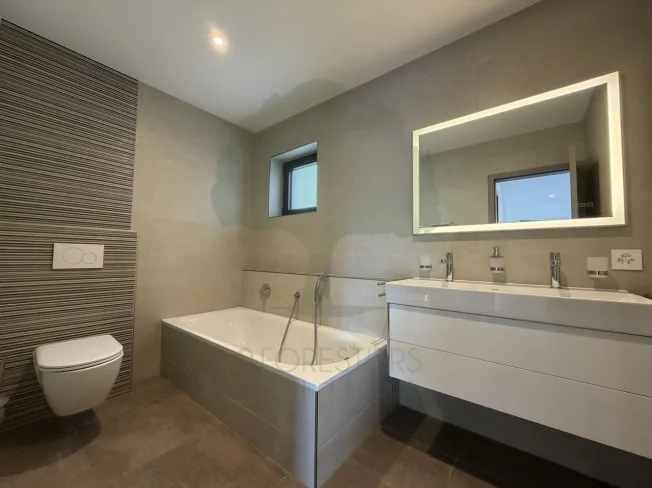Magnificent 4.5-room apartment with terrace and garden