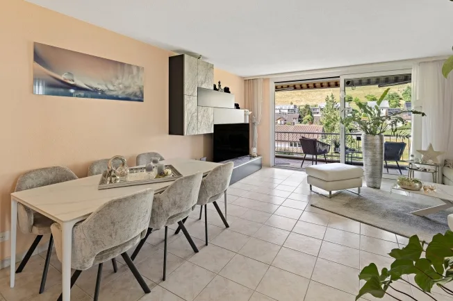 4.5 Zimmer Wohnung in Neuenhof – Foto 2 von 13