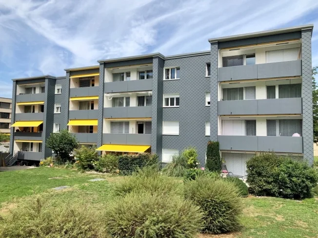 Ruhige 1.5-ZW à 28 m² zuoberst im 3. OG