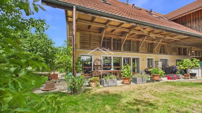 Casa moderna con molto spazio e comfort – foto 12 di 20