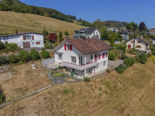 5.5 Zimmer Einfamilienhaus in Birrwil – photo 2 sur 13