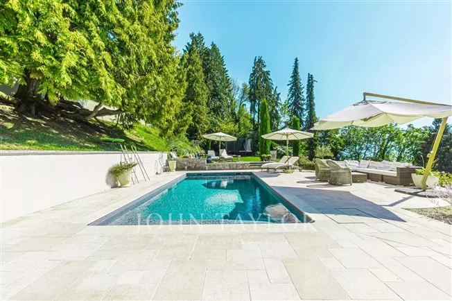 7.5 Zimmer Villa in Montreux – photo 13 of 15