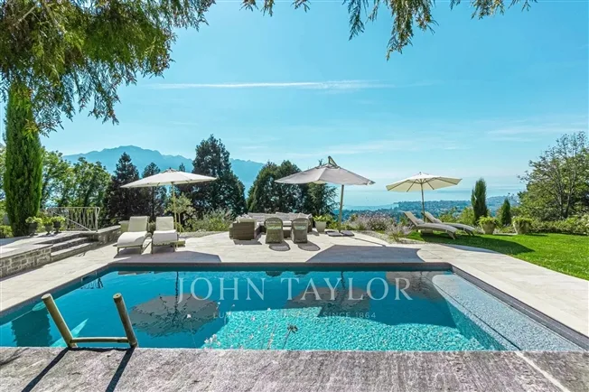 7.5 Zimmer Villa in Montreux – photo 2 of 15