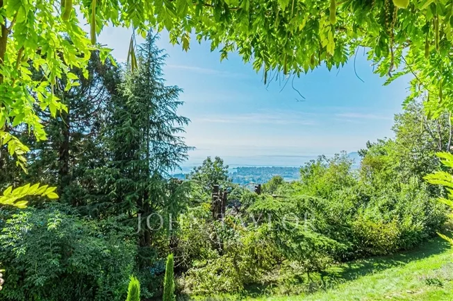 7.5 Zimmer Villa in Montreux – photo 14 of 15