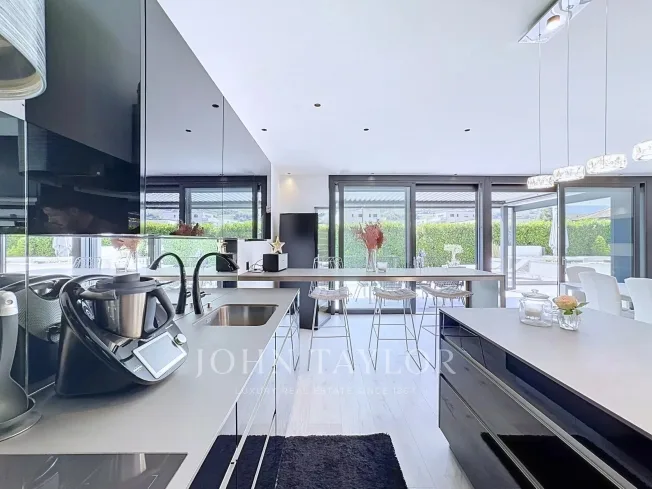 6.5 Zimmer Villa in Saxon – photo 3 sur 11