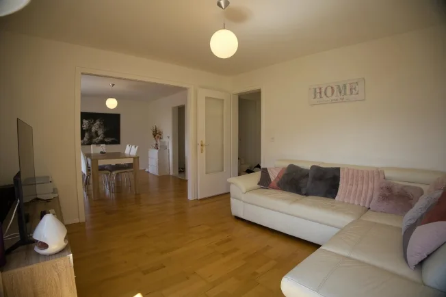 3 Zimmer Wohnung in Château-d'Oex – Foto 3 von 11