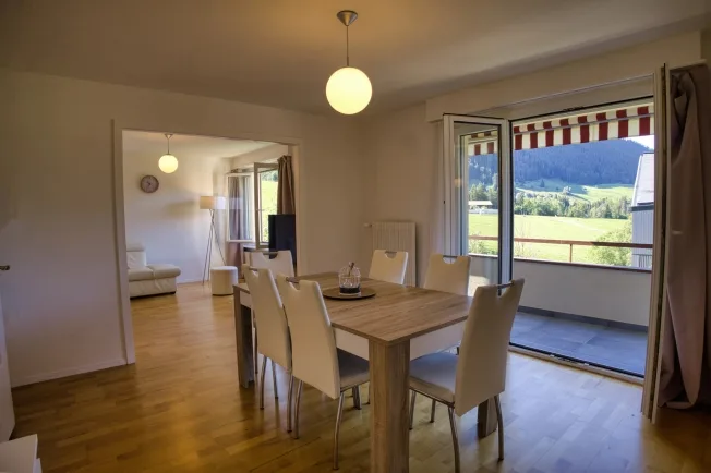 3 Zimmer Wohnung in Château-d'Oex – Foto 2 von 11