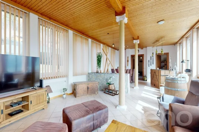 10 Zimmer Einfamilienhaus in Chézard-St-Martin – Foto 3 von 8