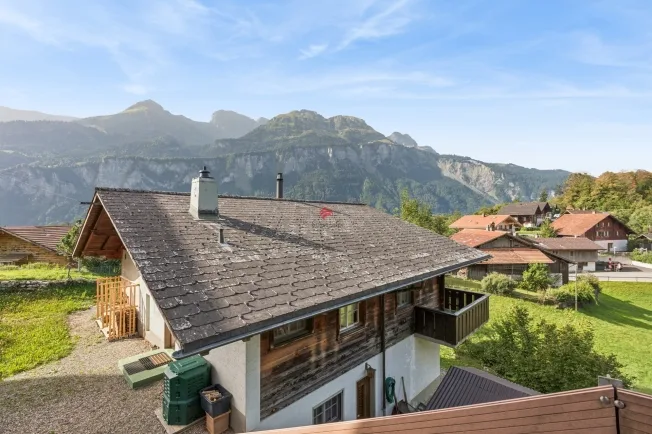 5.5 Zimmer Einfamilienhaus in Brienzwiler – photo 2 sur 10