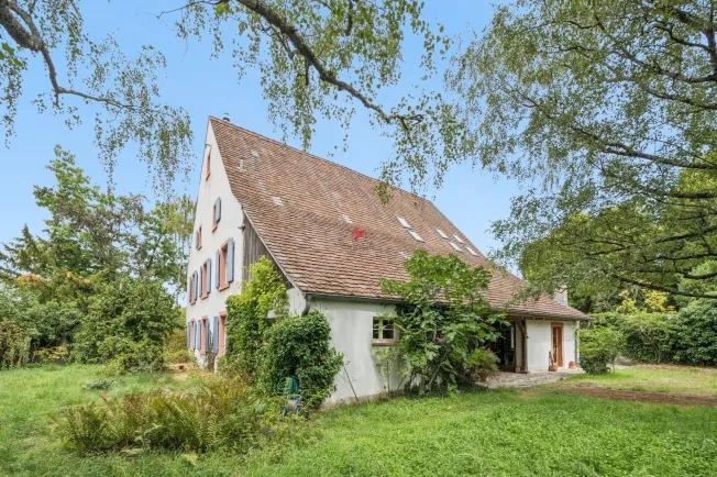 7.5 Zimmer Bauernhaus in Riehen – Foto 2 von 15