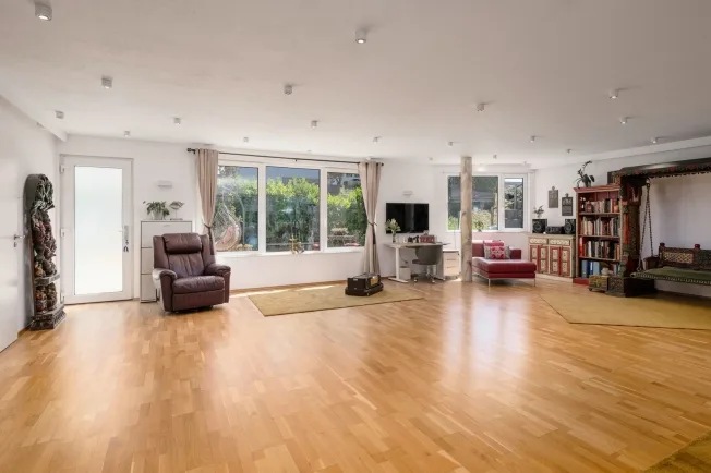 8.5 Zimmer Einfamilienhaus in Schinznach Bad – Foto 2 von 4