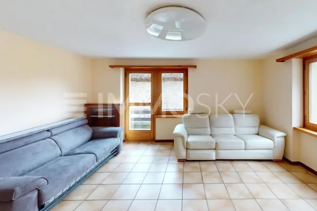 5.5 Zimmer Einfamilienhaus in Mesocco – foto 2 di 6