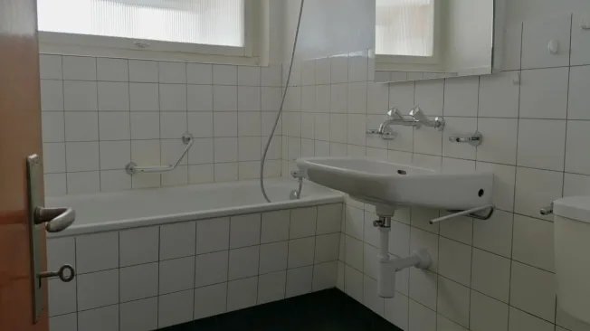 1 Zimmer Wohnung in Neuhausen am Rheinfall – Foto 8 von 9